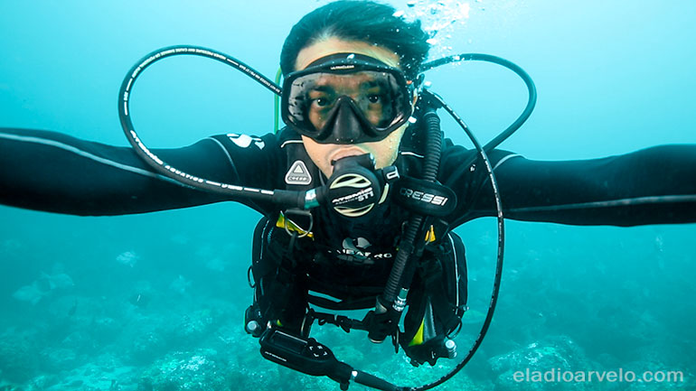 Eladio Arvelo scuba diving in the Sea of Cortez. Self-portrait.