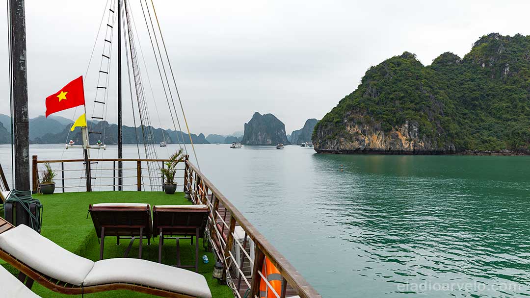 Cruising on Ha Long Bay.